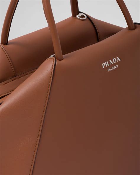 bolsos grandes prada|bolsos originales.